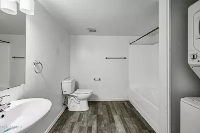 3065 N 67th Avenue #120, Phoenix, AZ 85033 - Photo 10