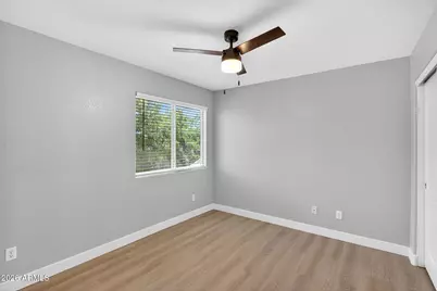 219 W Angela Drive, Phoenix, AZ 85023 - Photo 42