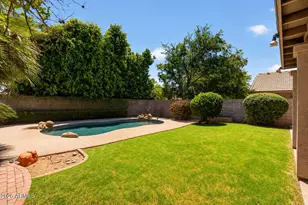 219 W Angela Dr, Phoenix, AZ 85023 - Photo 16