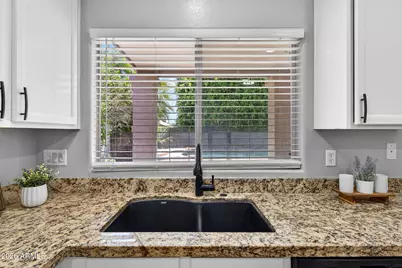 219 W Angela Drive, Phoenix, AZ 85023 - Photo 28