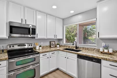 219 W Angela Drive, Phoenix, AZ 85023 - Photo 28