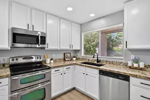 219 W Angela Dr, Phoenix, AZ 85023 - Photo 28