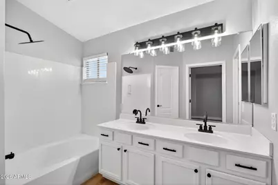 219 W Angela Drive, Phoenix, AZ 85023 - Photo 38