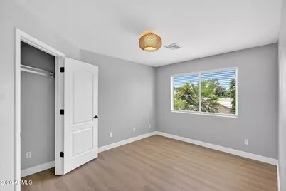 219 W Angela Drive, Phoenix, AZ 85023 - Photo 46