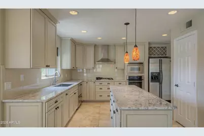 17601 N 56th Place, Scottsdale, AZ 85254 - Photo 2