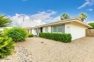 19802 N Concho Cir, Sun City, AZ 85373 - Photo 4