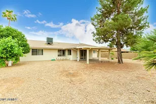 19802 N Concho Cir, Sun City, AZ 85373 - Photo 22