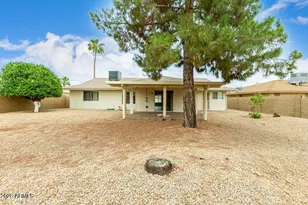 19802 N Concho Cir, Sun City, AZ 85373 - Photo 24