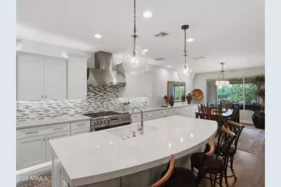 16637 W Catalina Drive, Goodyear, AZ 85395 - Photo 10