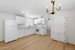 19602 N 32nd St, Phoenix, AZ 85050 - Photo 1