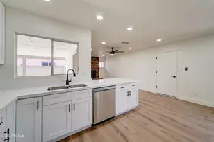 5619 W Hartford Ave, Glendale, AZ 85308 - Photo 6