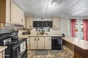 310 N 81st St, Mesa, AZ 85207 - Photo 4