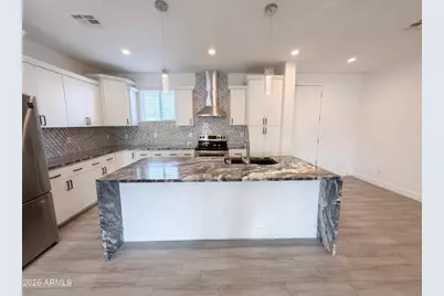 12121 S 214th Avenue, Buckeye, AZ 85326 - Photo 2