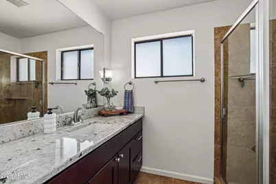2715 N 38th Place, Phoenix, AZ 85008 - Photo 10