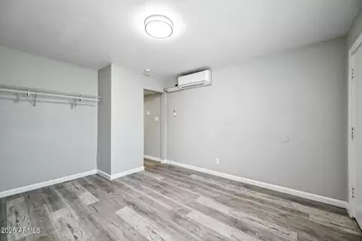 3025 N 32nd Street #Apt 13, Phoenix, AZ 85018 - Photo 4