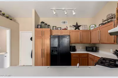 8375 W Dahlia Drive, Peoria, AZ 85381 - Photo 8