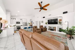 10791 S Xavier Ct, Goodyear, AZ 85338 - Photo 8
