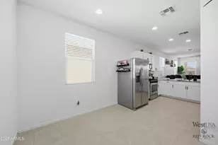 4325 E Payton Anne Ln, San Tan Valley, AZ 85143 - Photo 12