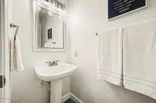 1836 N Stapley Dr, Mesa, AZ 85203 - Photo 12
