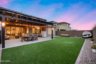 21622 N 59th Wy, Phoenix, AZ 85054 - Photo 32