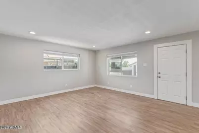 231 S 1st Street, Avondale, AZ 85323 - Photo 4