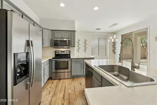 14093 W Windrose Dr, Surprise, AZ 85379 - Photo 8