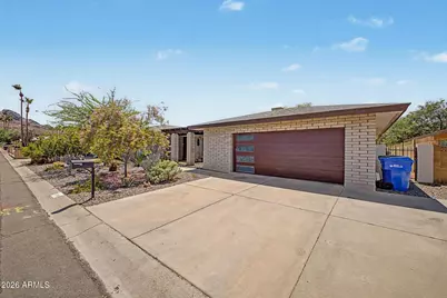 9236 N 28th Street, Phoenix, AZ 85028 - Photo 4
