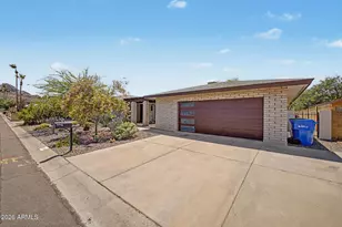9236 N 28th St, Phoenix, AZ 85028 - Photo 4