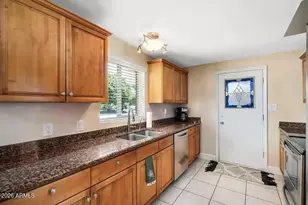 7501 E Minnezona Ave, Scottsdale, AZ 85251 - Photo 6