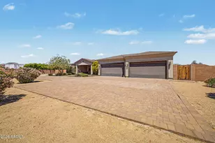2639 W Lavitt Ln, Phoenix, AZ 85086 - Photo 44