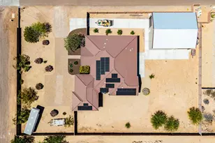 2639 W Lavitt Ln, Phoenix, AZ 85086 - Photo 12