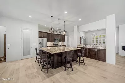 2639 W Lavitt Lane, Phoenix, AZ 85086 - Photo 8