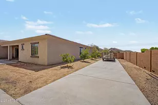 2639 W Lavitt Ln, Phoenix, AZ 85086 - Photo 20