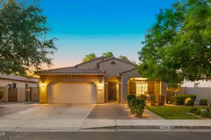 1444 E Azalea Dr, Gilbert, AZ 85298 - Photo 1