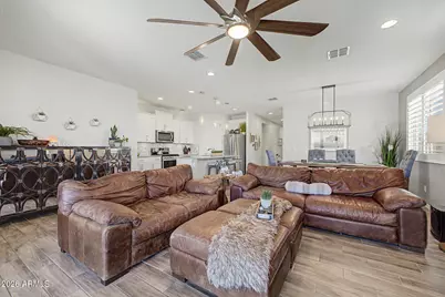 16773 W Paseo Way, Goodyear, AZ 85338 - Photo 8