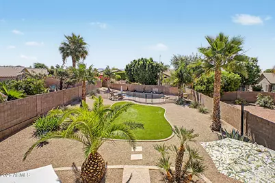 26421 N 43rd Place, Phoenix, AZ 85050 - Photo 32