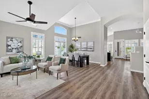 2541 E Silverwood Dr, Phoenix, AZ 85048 - Photo 2