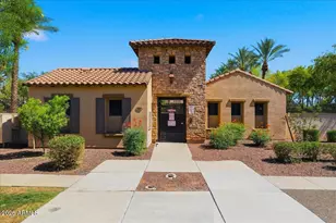 902 S Annie Ln, Gilbert, AZ 85296 - Photo 36
