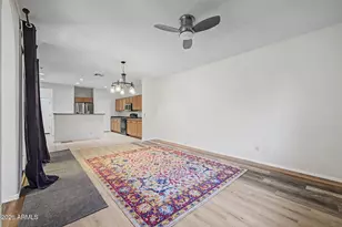 1944 N 77th Glen, Phoenix, AZ 85035 - Photo 6