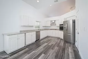 18031 N 15th Pl, Phoenix, AZ 85022 - Photo 8