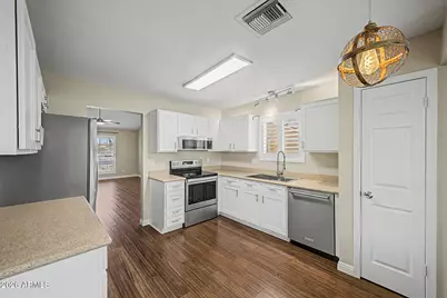 7733 W Pershing Avenue, Peoria, AZ 85381 - Photo 10
