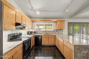 4823 E Western Star Blvd, Phoenix, AZ 85044 - Photo 10