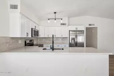 824 W Malibu Drive, Tempe, AZ 85282 - Photo 8