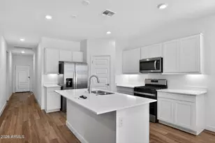 15476 W Desert Hollow Dr, Surprise, AZ 85387 - Photo 4