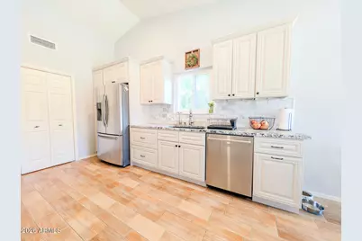 3556 E Utopia Road, Phoenix, AZ 85050 - Photo 16