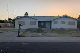 3012 N 56th St, Phoenix, AZ 85018 - Photo 1