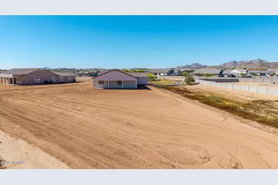 9087 W Limestone Mountain Drive, Casa Grande, AZ 85194 - Photo 18