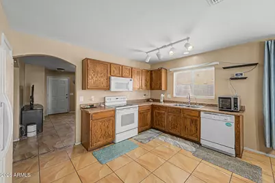 22259 W Mesquite Drive, Buckeye, AZ 85326 - Photo 10