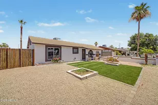 8714 W Becker Ln, Peoria, AZ 85345 - Photo 2