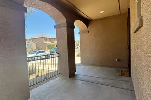 12055 W Tether Trl, Peoria, AZ 85383 - Photo 4